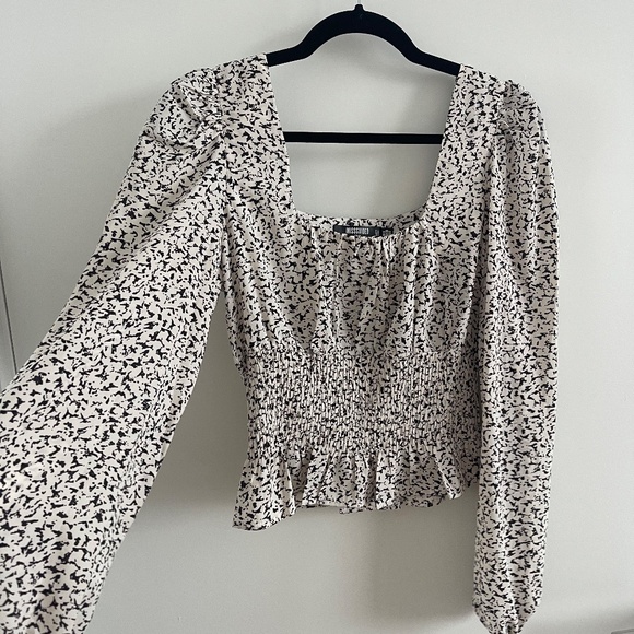 Missguided Peplum Top - Picture 2 of 4